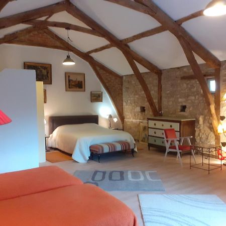 Les Vitarelles En Quercy Bed and Breakfast Berganty Esterno foto