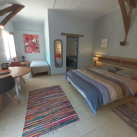 Les Vitarelles En Quercy Bed and Breakfast Berganty Esterno foto