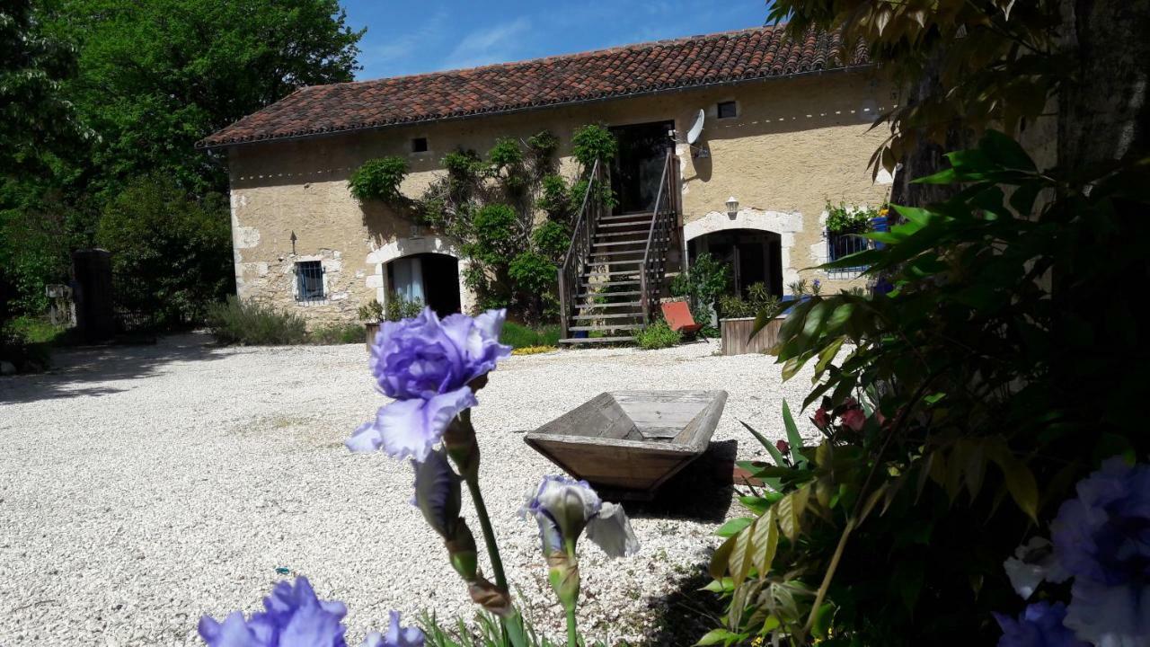 Les Vitarelles En Quercy Bed and Breakfast Berganty Esterno foto